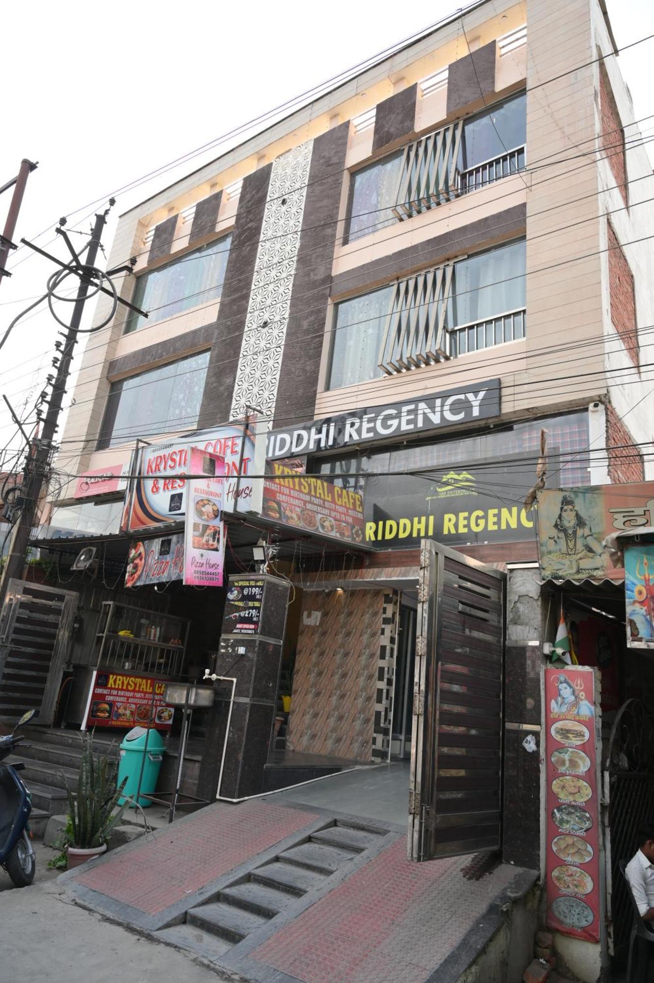 Hotel Riddhi Regency Лакхнау Экстерьер фото